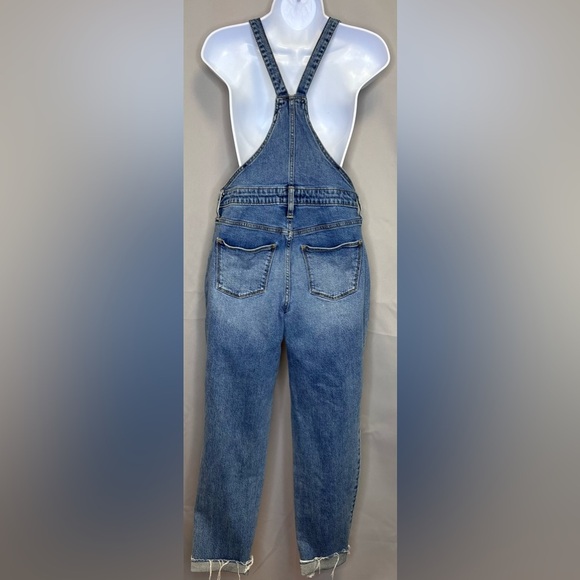 Universal Thread womens high-rise raw hem tapered denim cropped overalls Sz 2 - Picture 3 of 14
